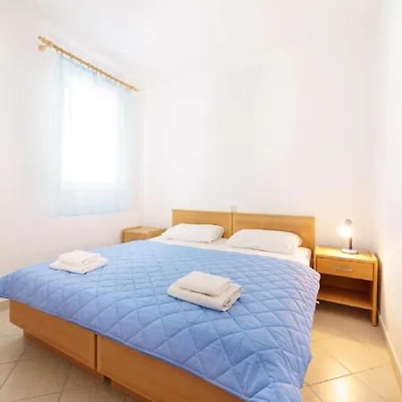 Lumbarda Resort Apartments Room photo