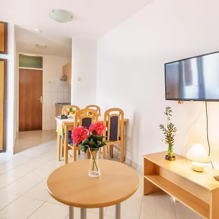 Lumbarda Resort Apartments Room photo