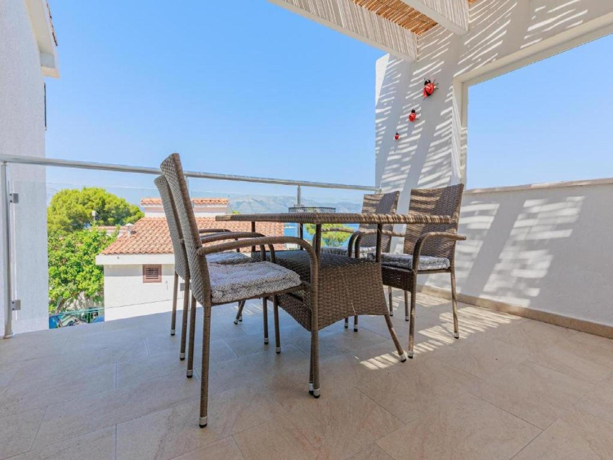 Lumbarda Resort Apartments *