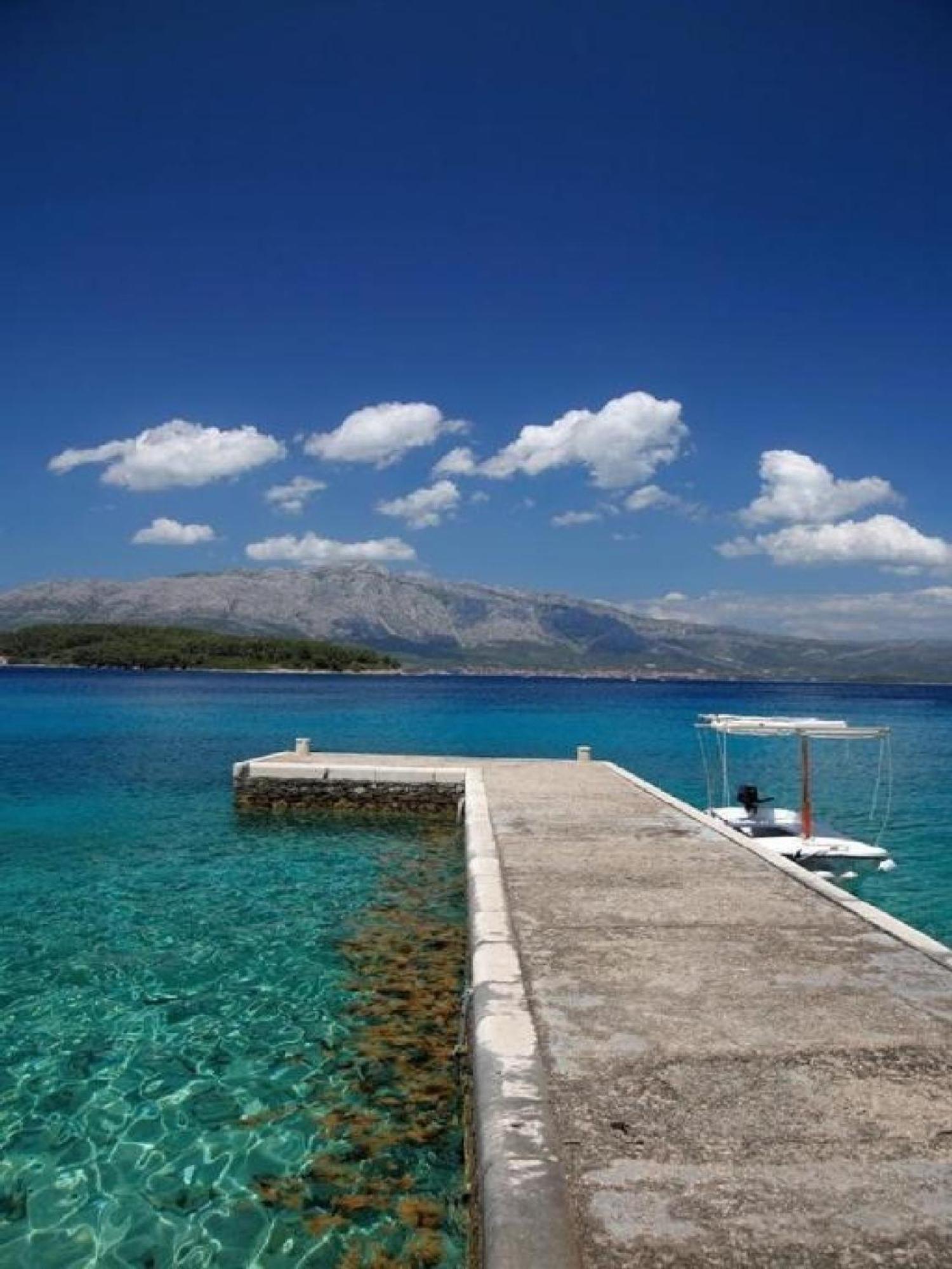 Lumbarda Resort Apartments